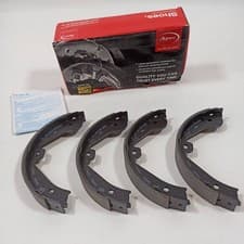 Image of APEC SHU688 x4 Handbrake Shoe Set - 210x30mm Porsche Cayanne / Mercedes GL - New