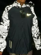 Image of Nike Women's ESSENTIALS Flash REFLECTIVE RUNNING JACKET BLUE SZ XS AQ4743 471