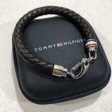 Image of Tommy Hilfiger leather bracelet unworn boxed • NEW •