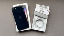 Image of Apple iPhone SE 2nd Gen 2020 4.7" 64GB Black Unlocked 5G - 84% BH - Pristine