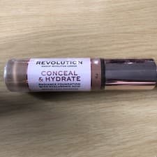 Image of Makeup Revolution / Conceal & Hydrate / Foundation F13