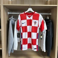 Image of Nike Croatia Mens 2020/2021 Home Football Shirt Jersey Size S Red CD0695-100 NEW