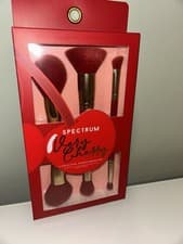 Image of Spectrum Very Cherry 3 Piece Dual Ended Face Brush Set