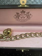 Image of Original Authentic JUICY COUTURE Gold Tone Heart Charm Chain Bracelet 2000’s