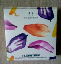 Image of Body Shop Blooming Embrace Fragrance Set Rose Orange Blossom Iris Ylang NEW