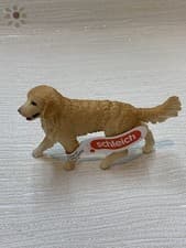 Image of Schleich Golden Retriever