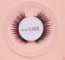 Image of OH MY LASH- SIGNATURE EYELASHES WITH CASE