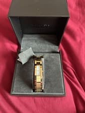 Image of Gucci 4600L Gold-plated Ladies' Stainless Steel Wristwatch with Box And Tag