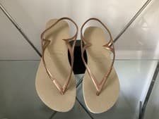 Image of Havaianas Ladies Flipflops With Backs Rose Gold Uk 6/7