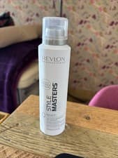 Image of Revlon Style Masters Reset 0 Volumizer + Refreshing Dry Shampoo 150ml