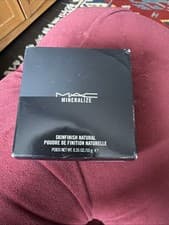Image of Mac Mineralize Light Plus Skinfinish Natural Powder 10g