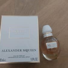 Image of Alexander McQueen McQueen Eau Blanche Edp 30ml edp 19.5 New Boxed! Discontinued!
