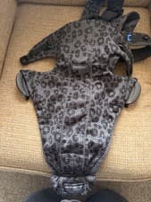 Image of BabyBjorn Baby Carrier Mini, 3D Mesh, Anthracite/Leopard, Hardly Used