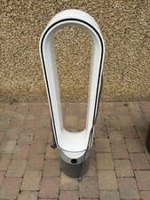 Image of Dyson Auto React Humidify Cool Air purifier Fan TP7A   White/Silver with remote.