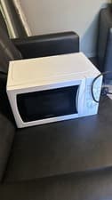 Image of Igenix IG2083 800W 20L Microwave Oven - White