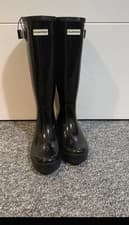 Image of Hunter Women's Original Tall Gloss Wellington Boots black UK7 Brand New