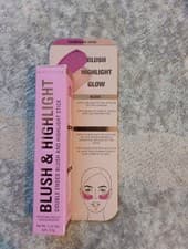 Image of Revolution Beauty London, Blush and Highlight Stick, Mauve Glow, Face Blusher an