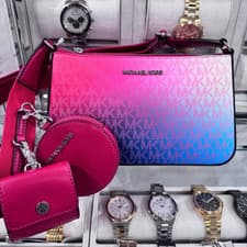 Image of Michael Kors Jet Set Travel SM Tech 3in1 Crossbody Bag color shift Drk Raspberry