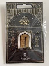 Image of Rare Harry Potter Wizarding World Welcome to Hogwarts Studio Tour Pin Badge 
