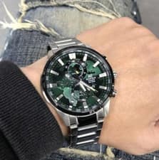 Image of NEW CASIO EDIFICE MENS WATCH GREEN DIAL & STEEL SILVER BRACELET EFR-303DB-3AVUPR