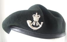 Image of RIFLES REGIMENT VETERAN BERET & METAL QC CAP BADGE - BRITISH ARMY