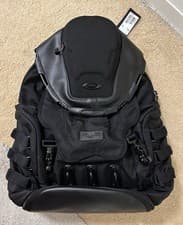 Image of Brand New With Tag Oakley Unisex Kitchen Sink Water Resistant Backpack