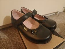 Image of Start Rite Girls Black Patent Maria Shoe Size 8.5 G