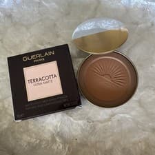 Image of Guerlain Terracotta Bronzer Ultra MATTE Bronzing Powder Buildable Glow 10G