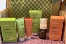 Image of ELEMIS 6 Piece Superfood Skincare Set in Limited Edition Tote Bag New