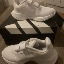 Image of Adidas White Tensaur Run 2.0 CF Kids Trainers White UK 11Kids BNWT IG8569