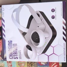Image of Venom Charging Dock and Rechargeable Battery Packs for Meta Quest VR Headset