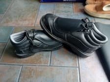 Image of Safety boots Size 11uk Or Eur 46