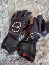Image of Zone3 Neoprene Heat-Tech Swim Gloves Size S