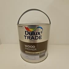 Image of Dulux Trade White Wood Primer 2.5L Multi-Purpose Solvent-Based Paint M