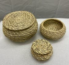 Image of Set of 3 Round Nesting Woven Seagrass Lidded Baskets