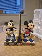 Image of Disney Traditions '80 Years of Laughter' Jim Shore Figure Mickey Mouse