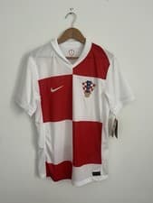 Image of Croatia Home 2024/25 Football Shirt BNWT Small