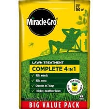Image of Miracle Gro Evergreen Complete 4 in 1 Lawn Food Weed & Moss Control 360 m2