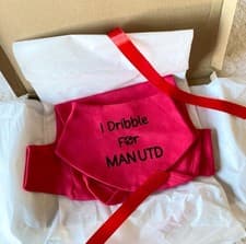 Image of Manchester United FC Baby Sleepsuits, Vests & Bibs. Newborn Baby Gifts . 3/6M