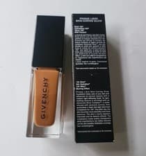 Image of Givenchy Prisme Libre Skin-Caring Glow Foundation 30ml – Shade 6-W420 New Boxed