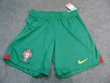 Image of Men's Nike Portugal Home Stadium Slim Fit Green Football Shorts 2022/23 Size XL