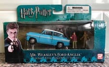Image of Corgi Harry Potter Mr Weasley's Ford Anglia, 2 Figurines, Die Cast, Boxed