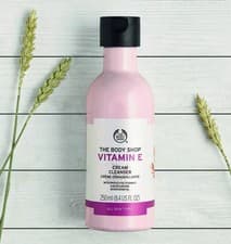 Image of The Body Shop Vitamin E Cream Cleanser 250ml New For Dry & Dull Skin