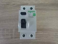 Image of Schneider Easy9 2 Pole 80A RCD EZ9R33280 30mA