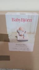 Image of BabyBjorn Bouncer Bliss Mesh - Pearly Pink New