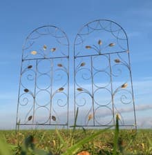 Image of Metal Trellis Garden Plant Support Leaf Design (120cm x 50cm) - Set of 2
