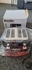 Image of Breville VTT786 4-Slice Toaster Curve Collection Gloss Black/Chrome