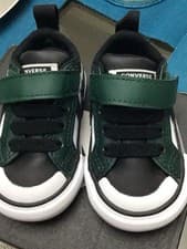 Image of Toddler’s Converse Trainers without Laces, easy for The Beginner to put on.