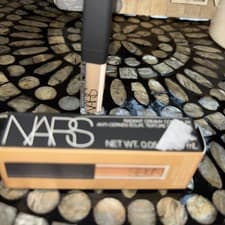 Image of NARS Radiant Creamy Concealer, Mini Size 0.05oz/1.4ml Cafe Au Lait Light 2.4