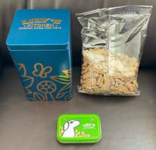 Image of LILY’S KITCHEN TREAT TIN, POCKET TIN & BREAKFAST CRUNCH BISCUITS NEW